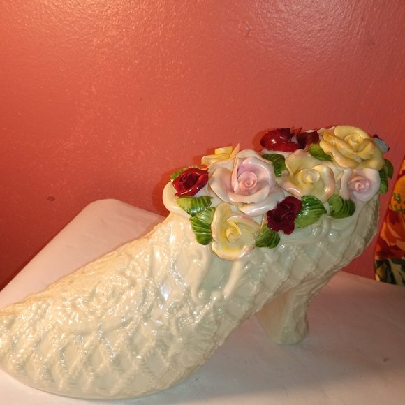Fancy Ladies WHITE 8" Dress Shoe - Dresser Decor with PURPLE & PINK FLOWERS - Picture 5 of 11